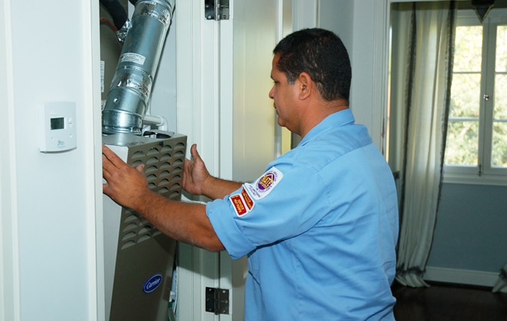 Rapid response AC and heating repair van for residential HVAC services in Pasadena, CA